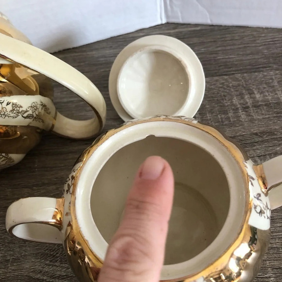 1940s  Sadler England Gold Chintz Swirl Tea Set - Picture 7 of 13